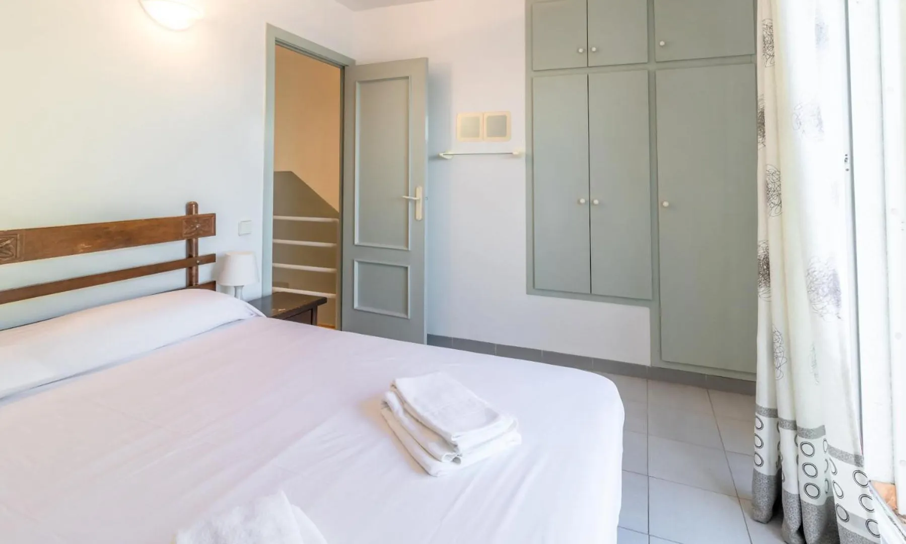 Holiday home Grifeu 151 Casa Adosada Con Piscina Comunitaria Llanca Spain